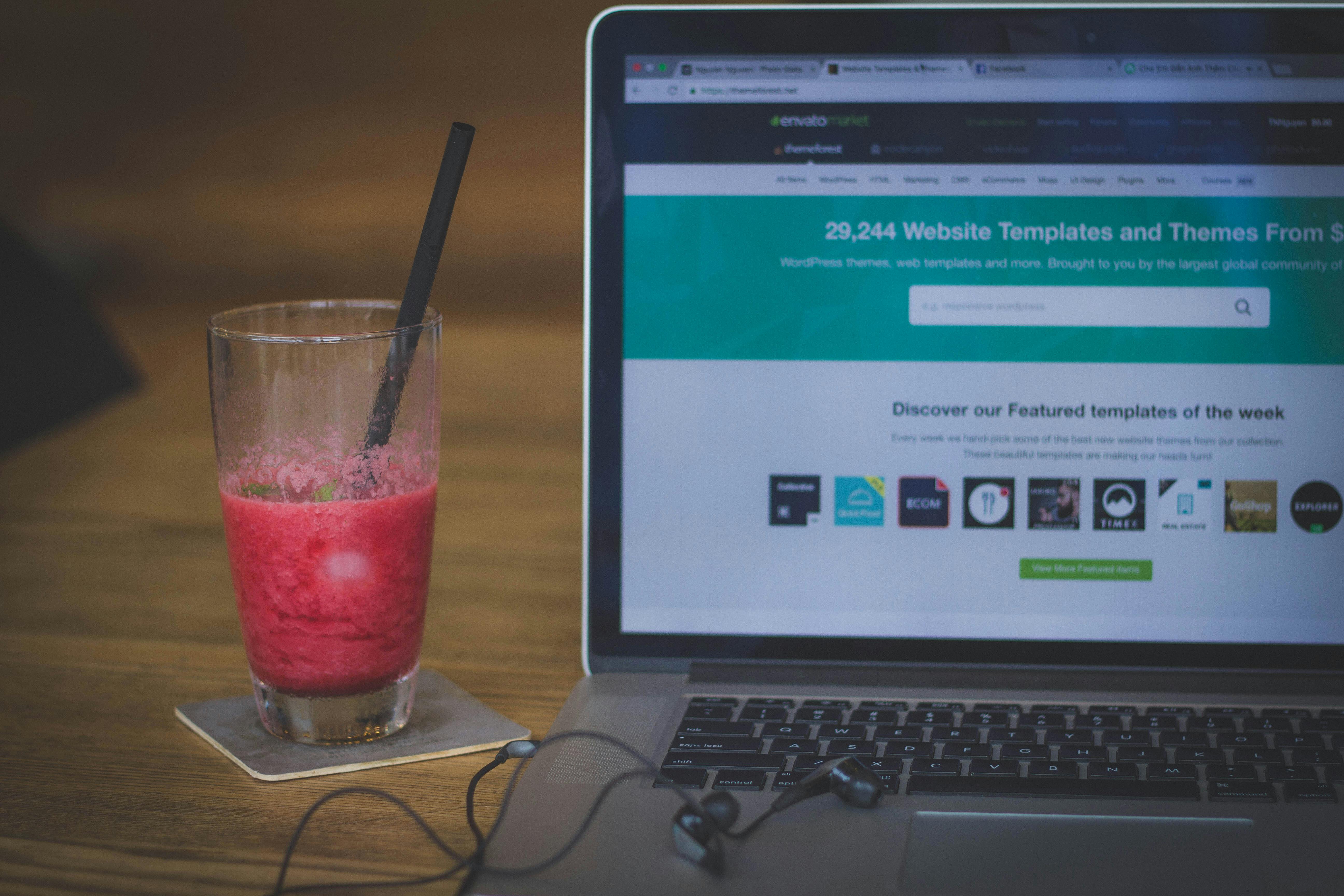 pexels-nguyendesigner-244132